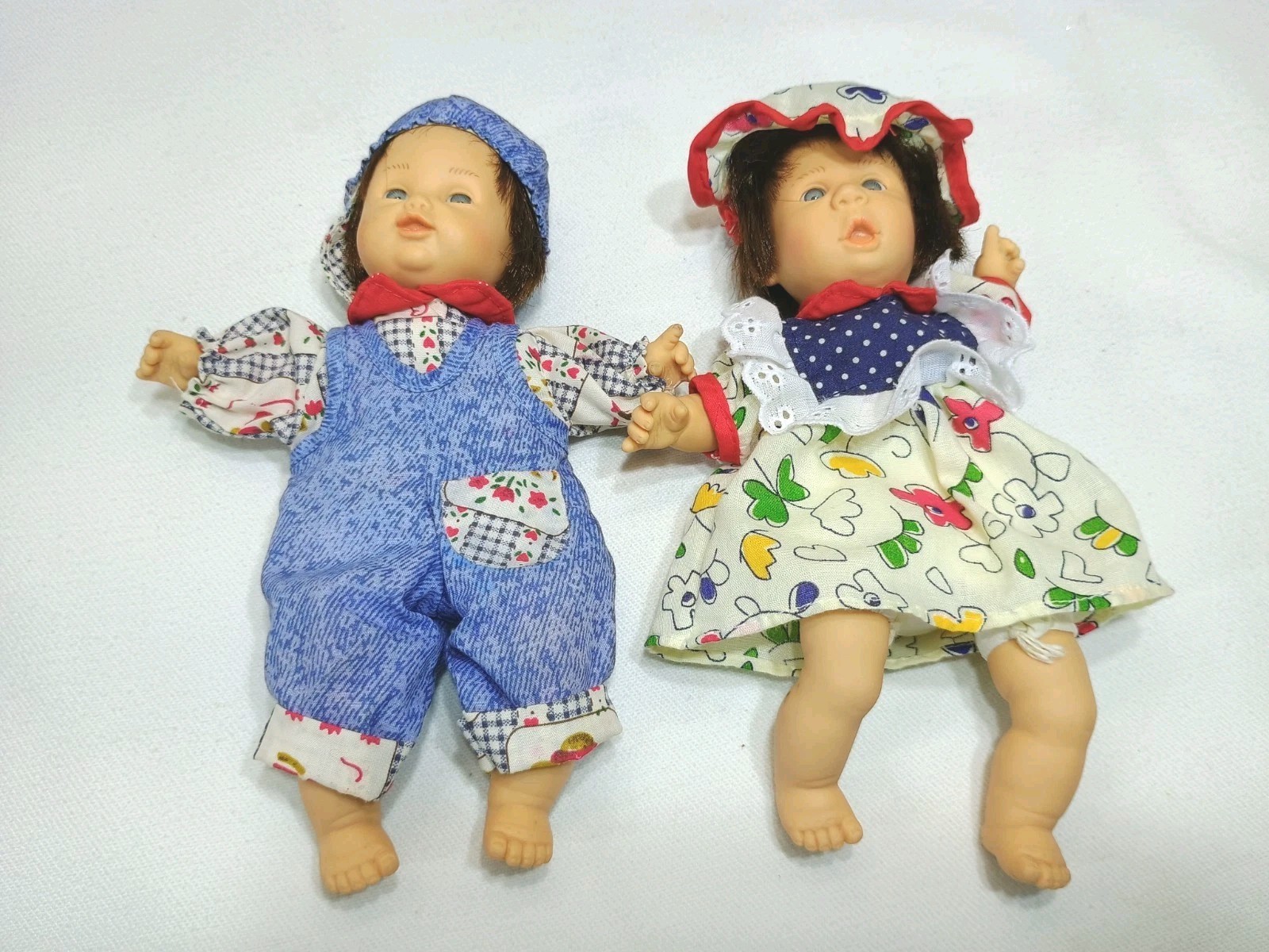 2 GIGO Gi-Go Toys Expression Vinyl Cloth Baby Dolls 8″ Expressions Girl & Boy