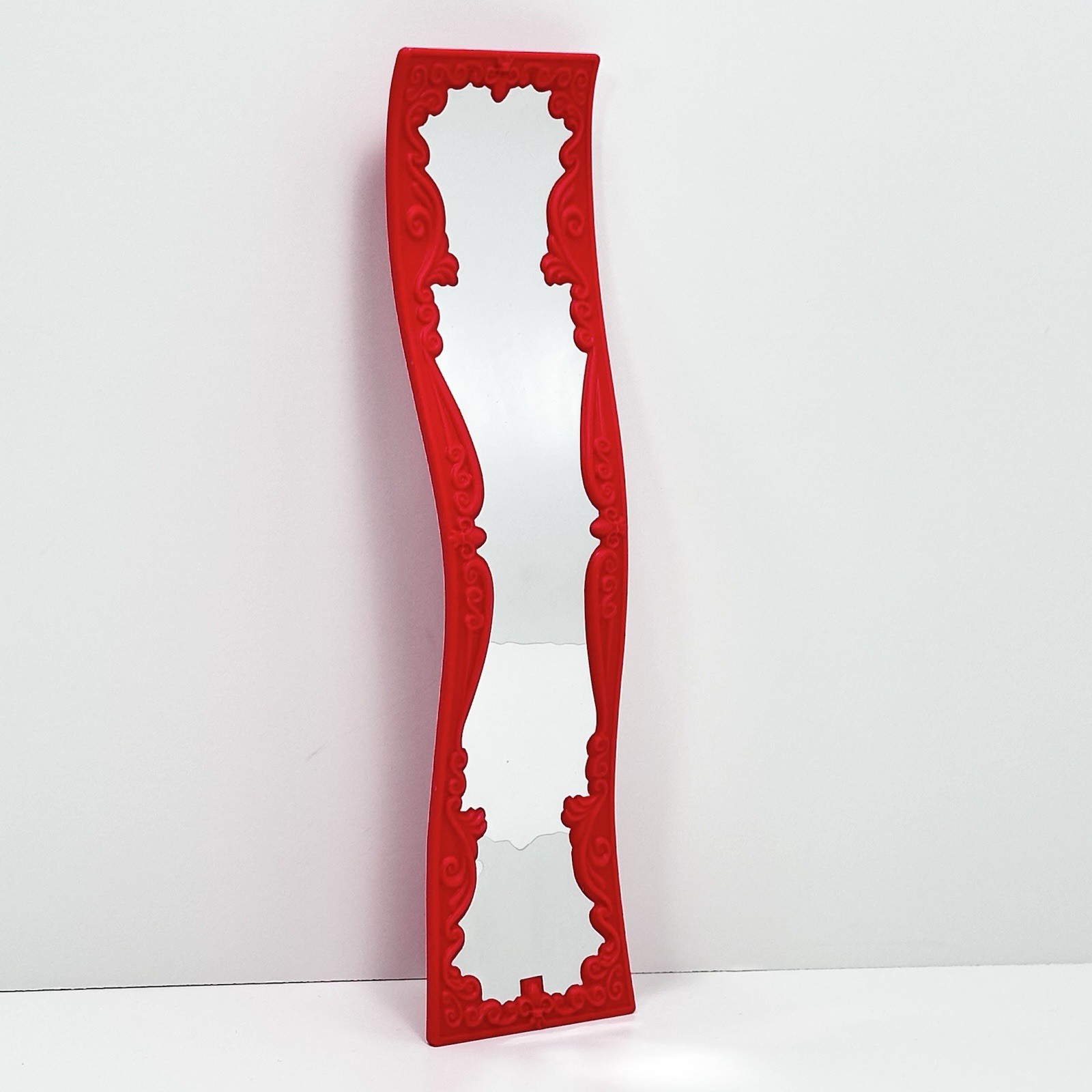 Monster High Mirror Freak du Chic Circus Playset Scaregrounds Red Mirror