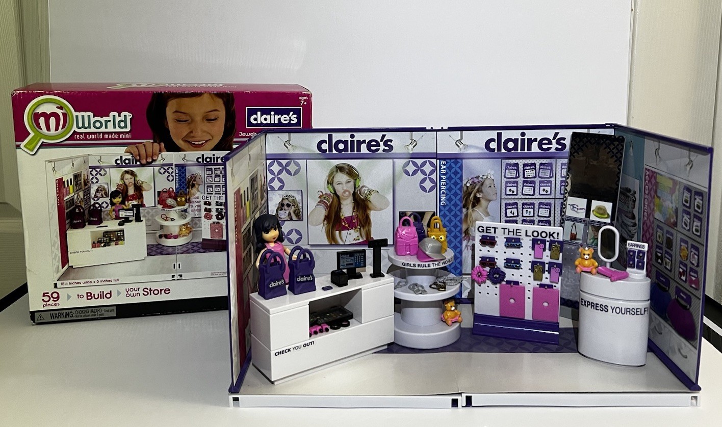MIWORLD Mall CLAIRE’S Jewelry Store w/Box Mi World **READ**