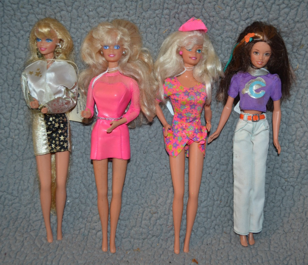 Lot of 4 1992:Hollywood Hair, Earring Magic, Caboodles Barbie 1996 Teen Courtney