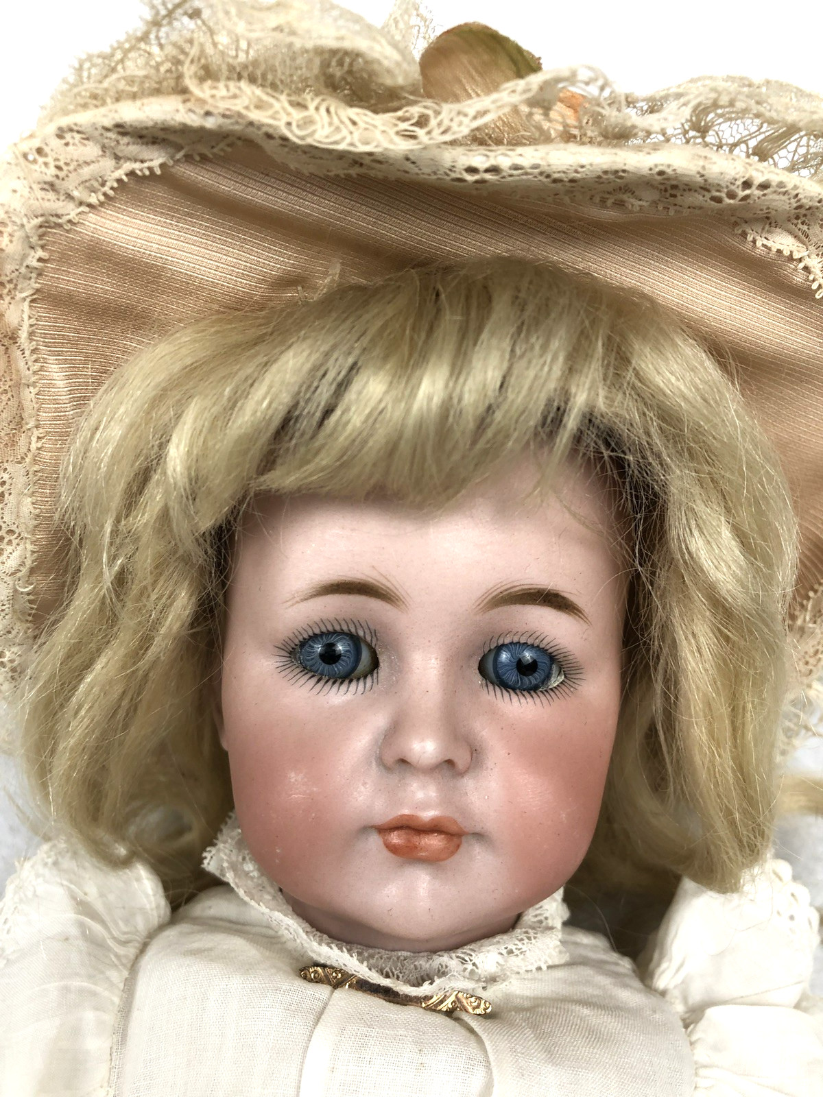 Antique Kammer Reinhardt Simon Halbig 117 ‘Mein Liebling’ Bisque Head Doll 16″