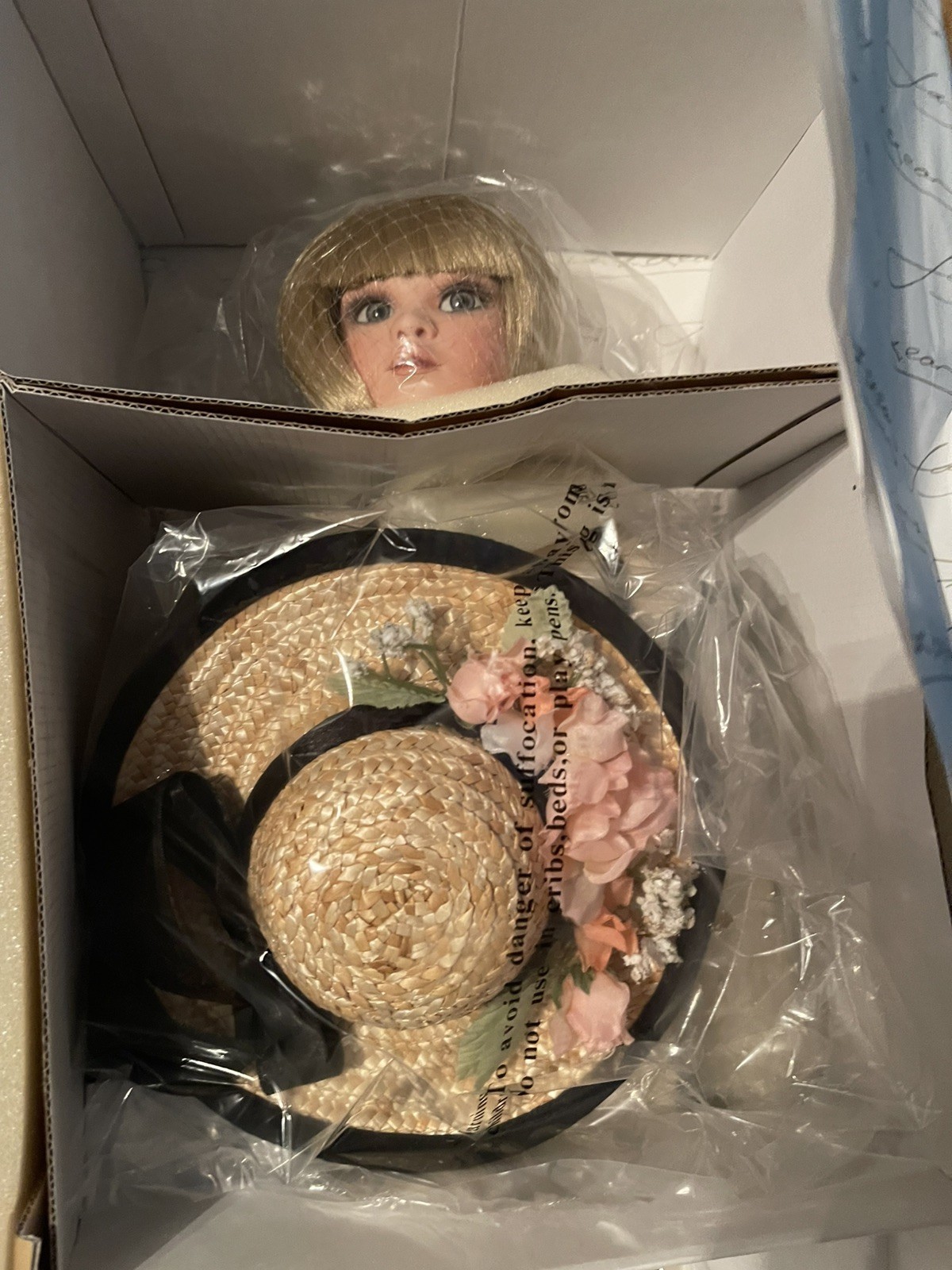 Exclusively Yours By Designer Jan McLean Doll “Marilou” 1998 BNIB