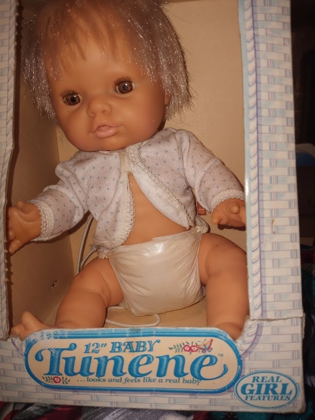 Vintage 1984 Barval Spain Baby Tunene 12″ Girl Features Blonde Hair (45)