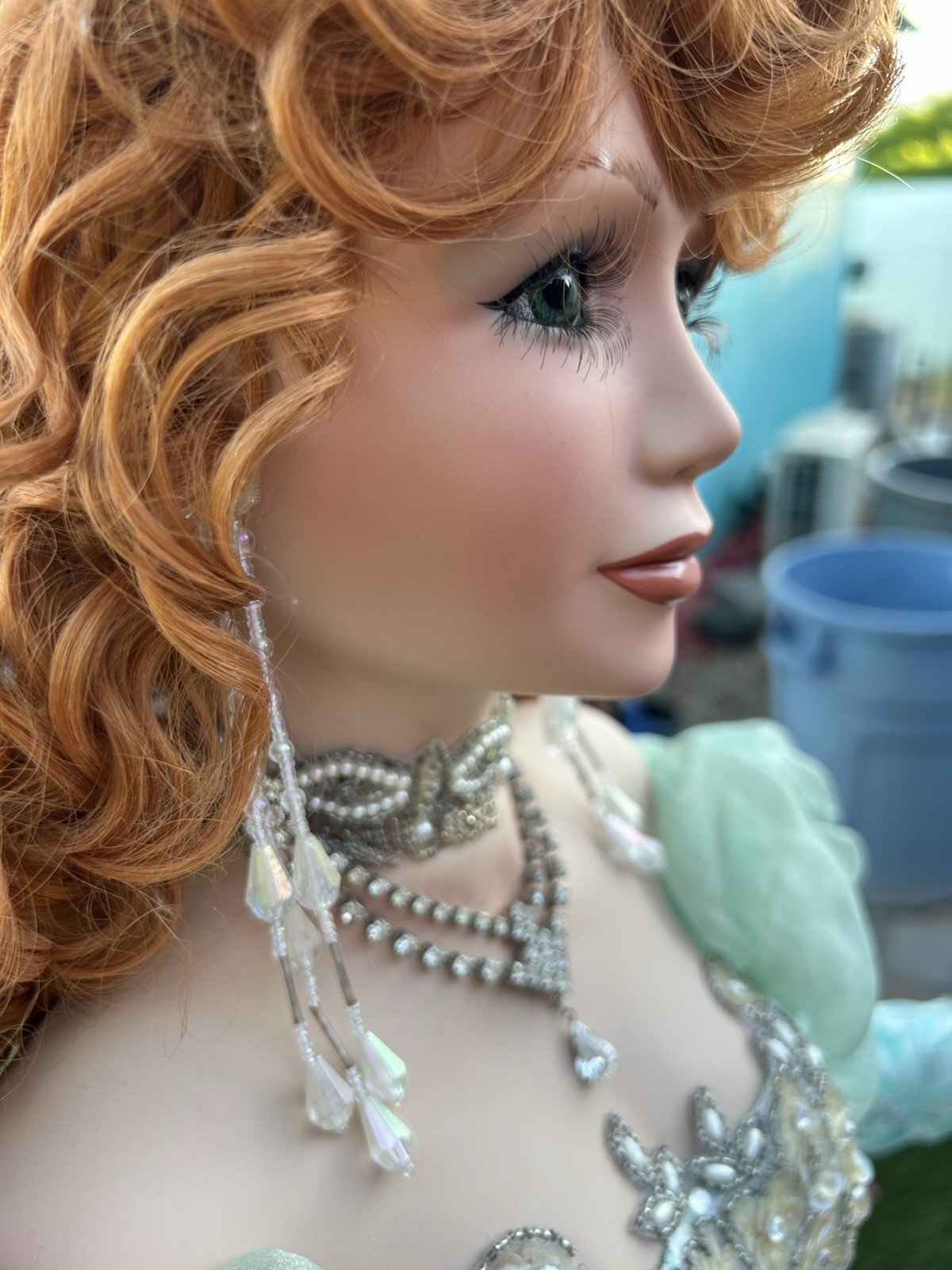 Rustie 42 in. MINT JULEP Porcelain pre-owned non-smoker. 254/2000 READ descript