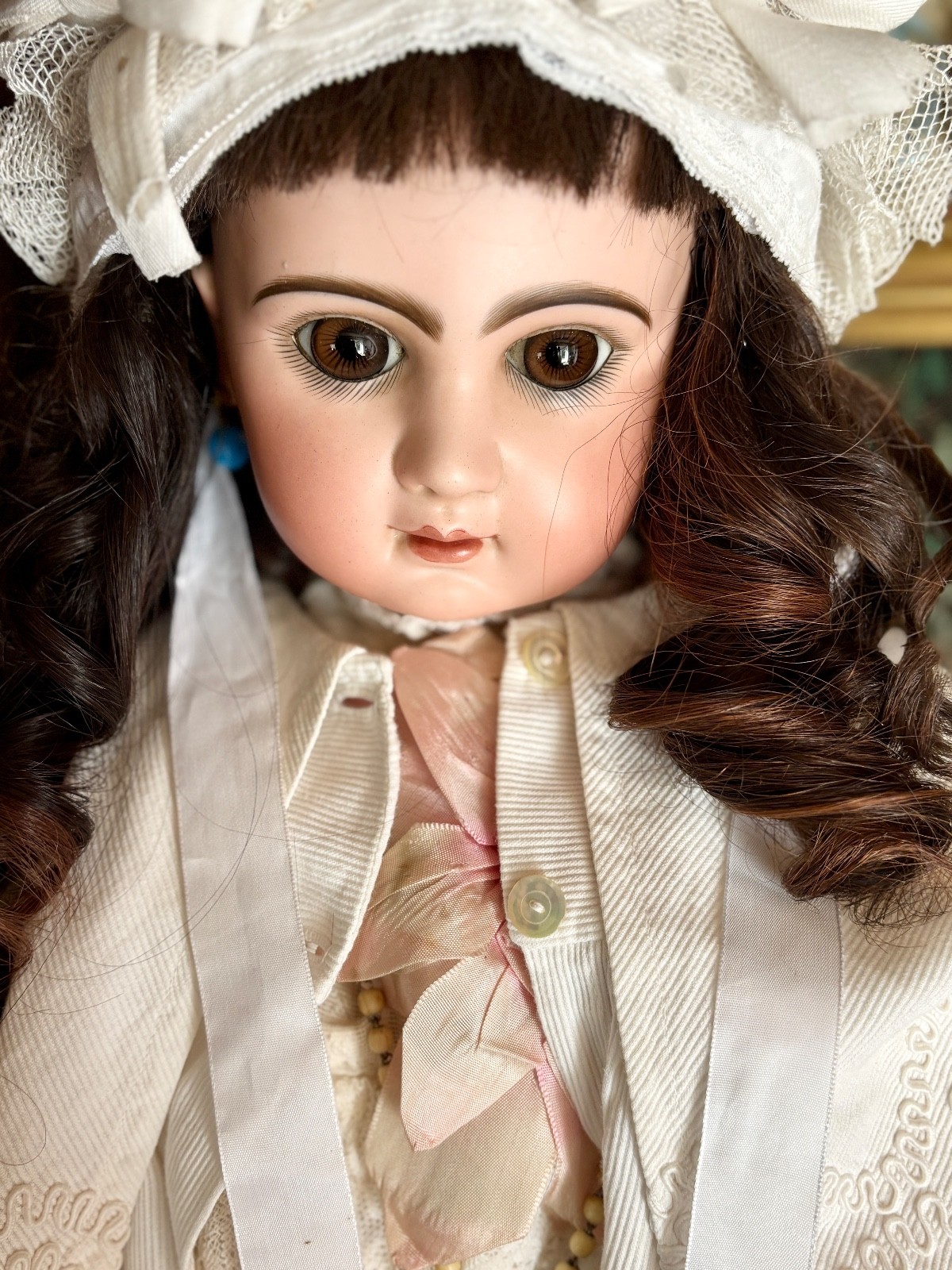 ANTIQUE closed mouth Tete Jumeau Bisque Head Doll France. Size 70 cm 27,5 inch