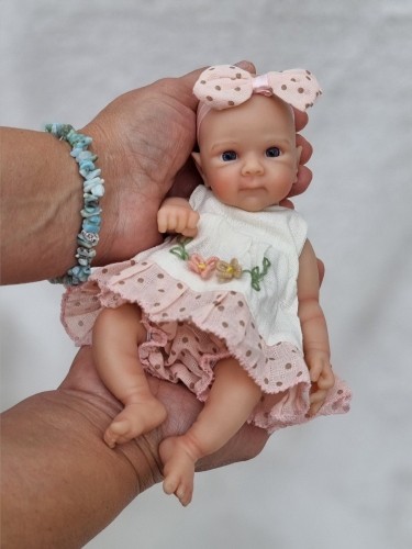 8inch Small Elastic Silicone Baby Doll Bettie Girl Soft Solid Weighted 320 Grams