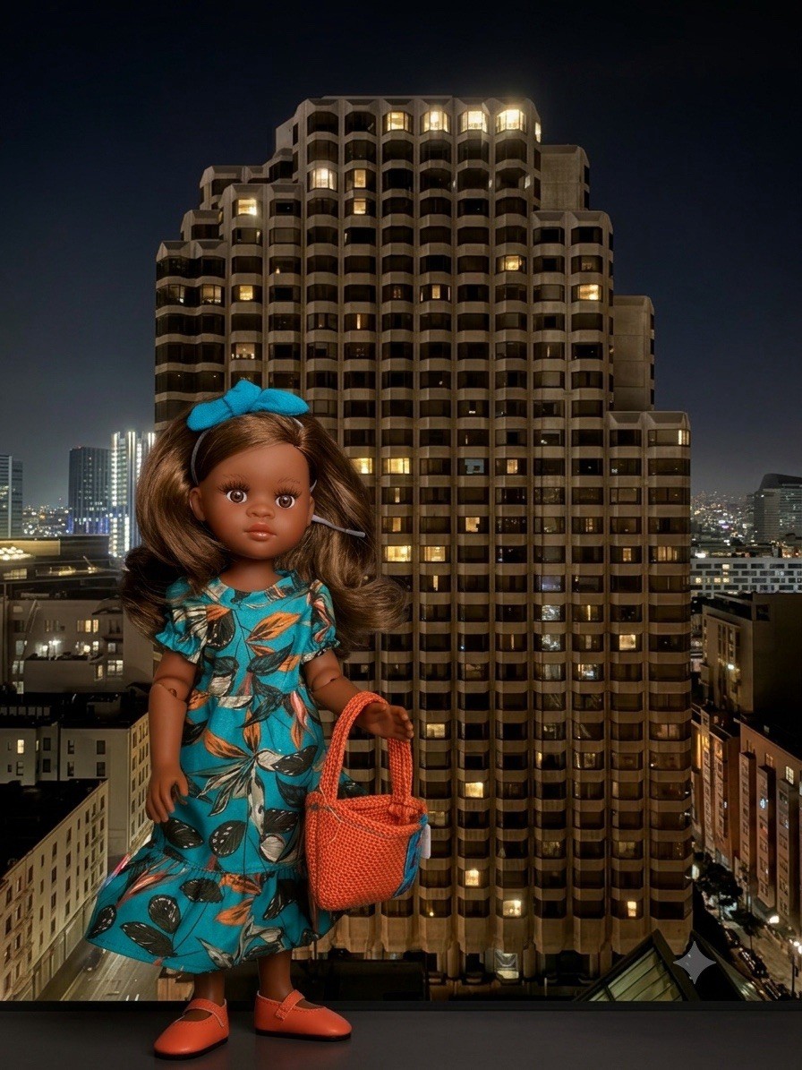 Paola Reina 04864 Amigas Articulated SALU Doll 32 cm./12.5 in. w Vanilla Scent