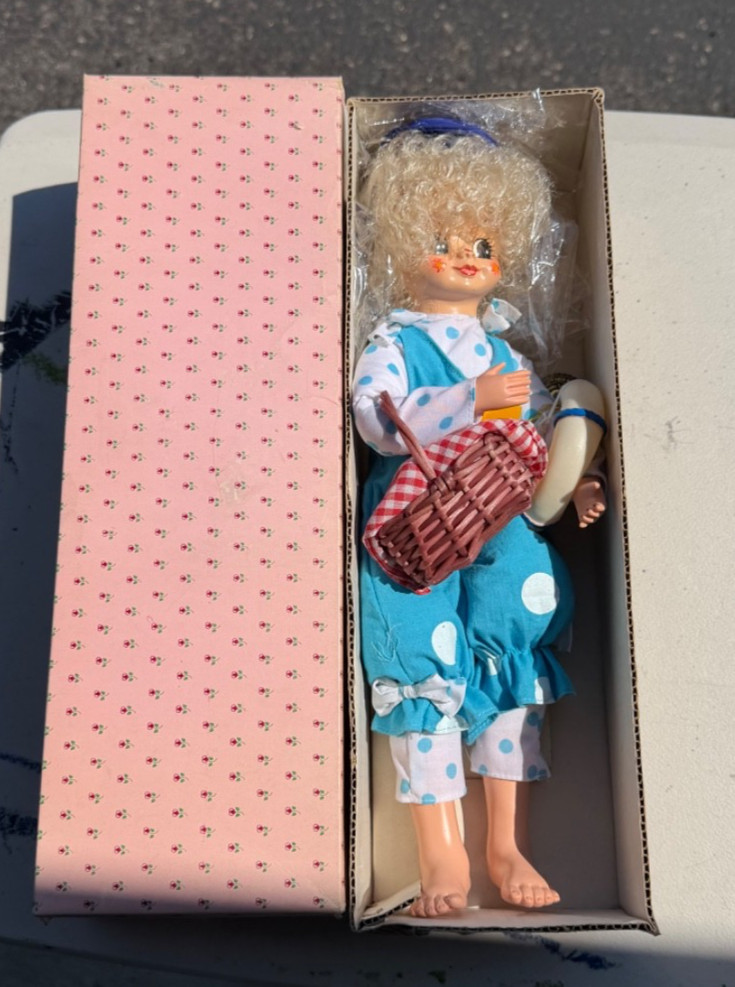 Vintage 1980s Brinn’s August Clown Doll Blue Polka Dot Outfit Korea Box