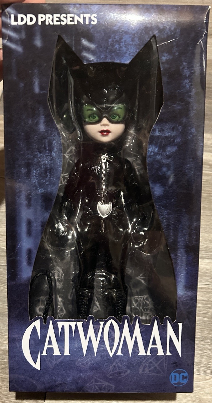 MEZCO TOYZ Living Dead Dolls Presents DC Universe Batman “Catwoman” Excellent