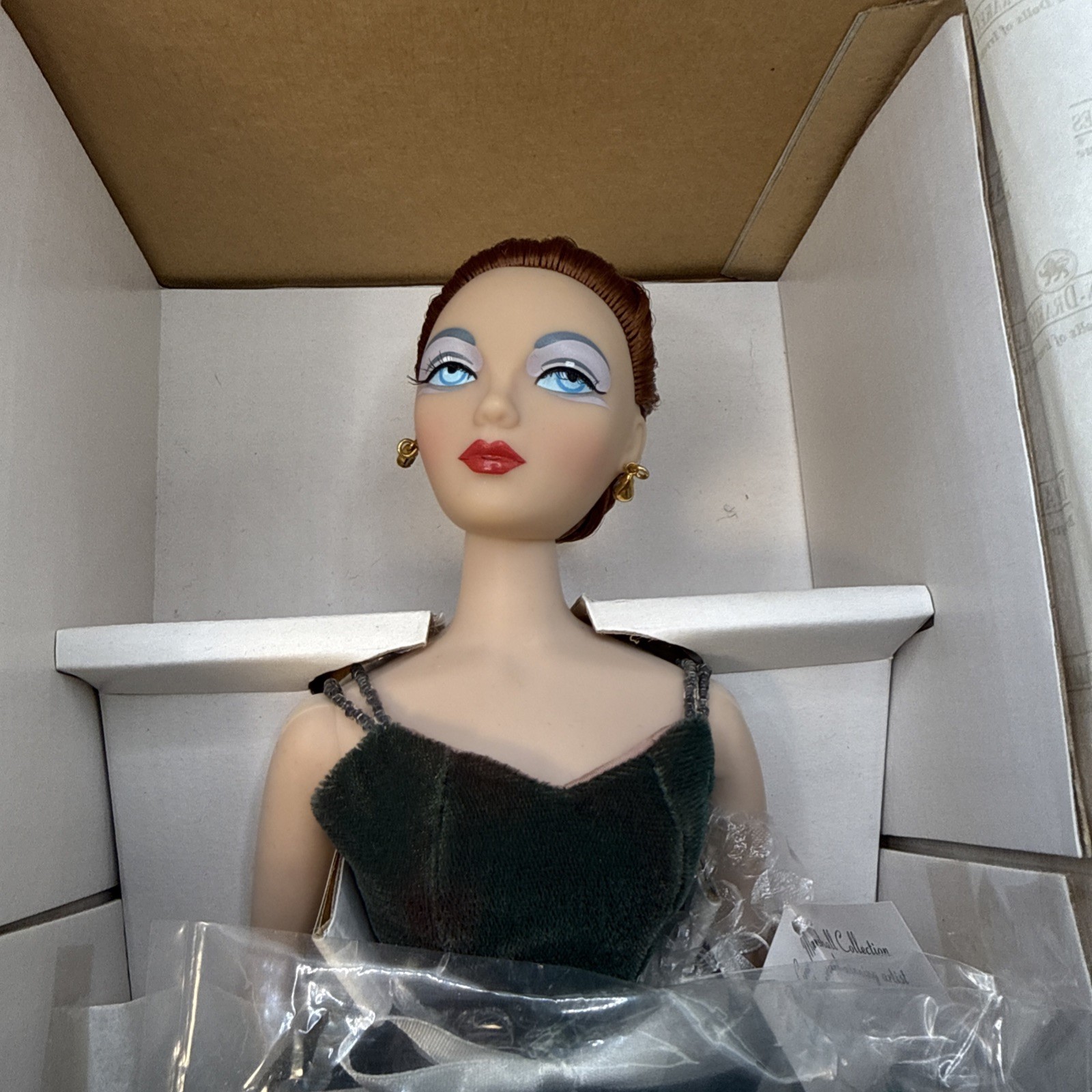 16″ Gene ~ Symphony in G ~ Mint in Box ~ No Yellowing ~ Green Velvet Ballgown