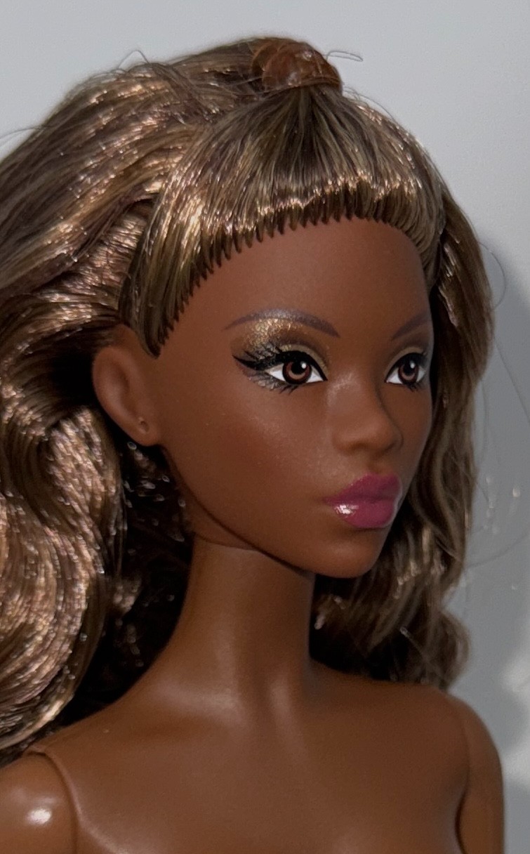 Barbie Basics Neutrals #09 Curvy Model Muse Body Hybrid NUDE AA Doll Tamika
