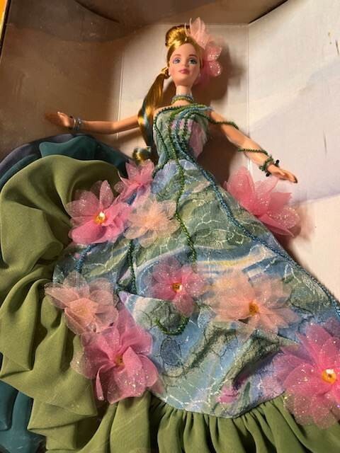 Claude Monet Water Lily Limited Edition 12″ Barbie Doll 1997 Mattel 17783