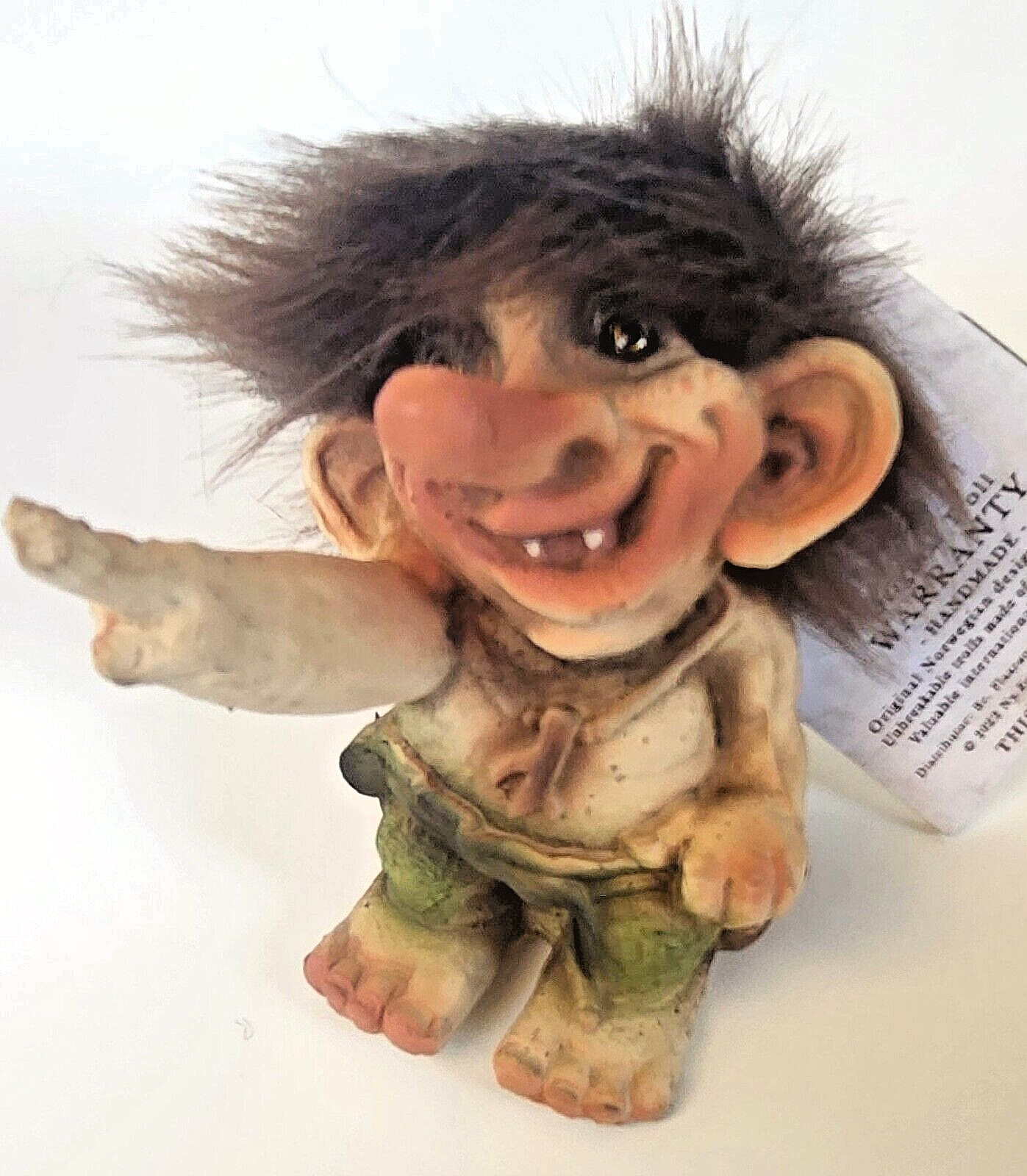 NyForm Troll “Pointing” 3″ Tall 2.5″ Wide 3.5″ Deep NEW with tag Norwegian #223