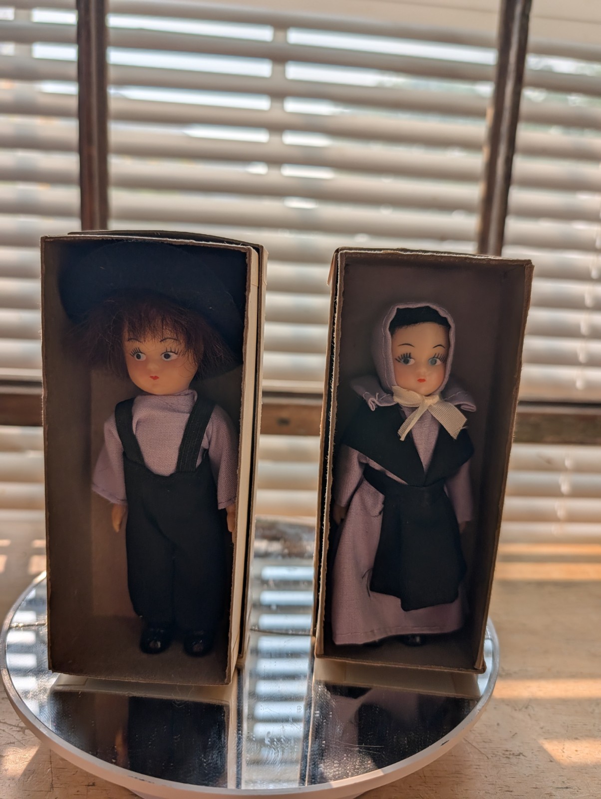 Two Vintage Amish Dolls 5” Tall Lancaster, Pennsylvania In Box