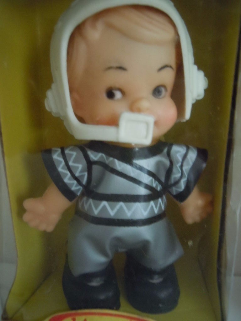 UNEEDA 1974 KMART” HEE WEES TINY HE-MEN ” BOYS PEE WEE: FOOTBALL PLAYER,FIRE MAN