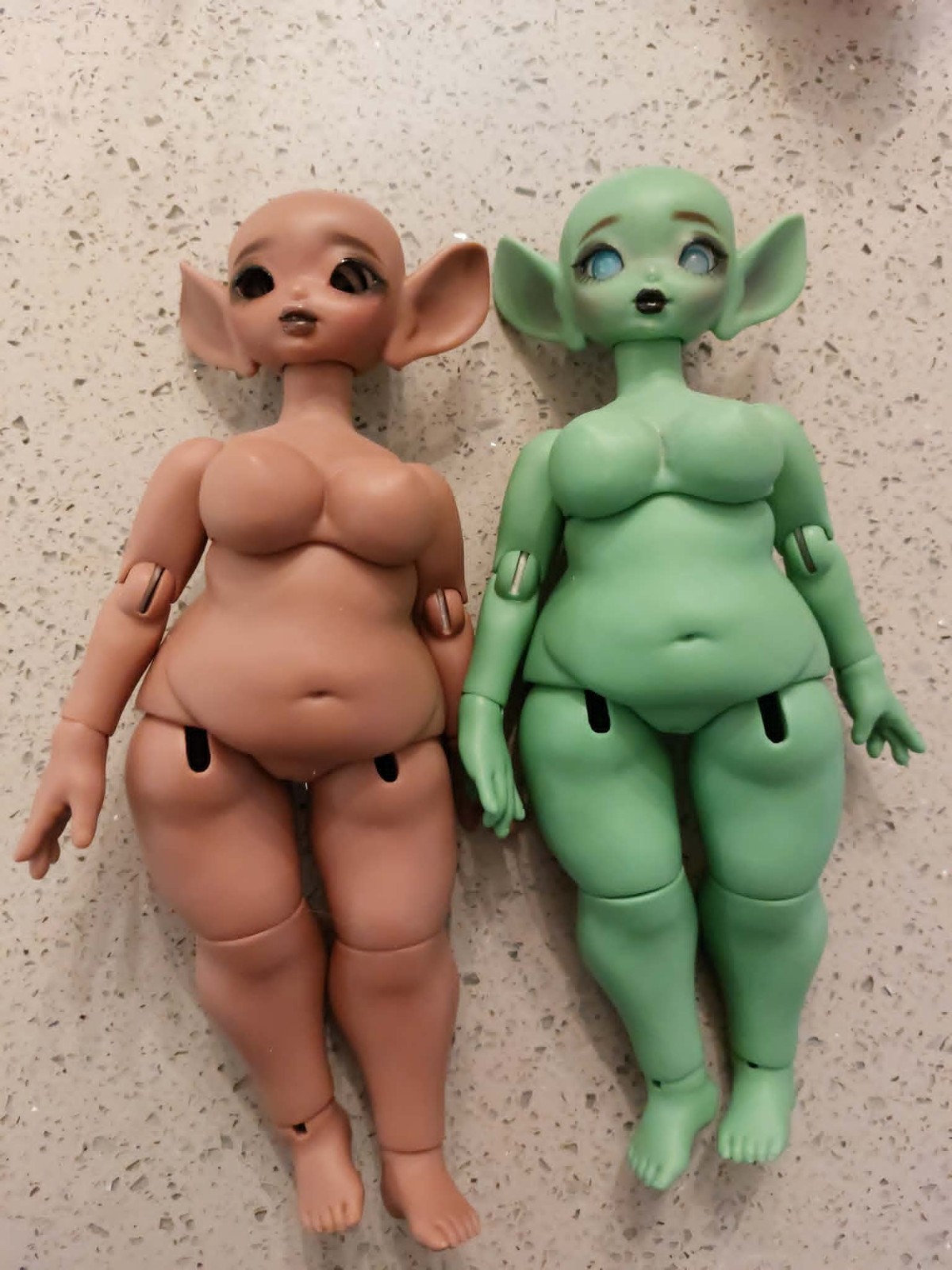 Curvy Alien Onyx BJD YOSD Plus sized doll Tan Green Resin Doll Painted