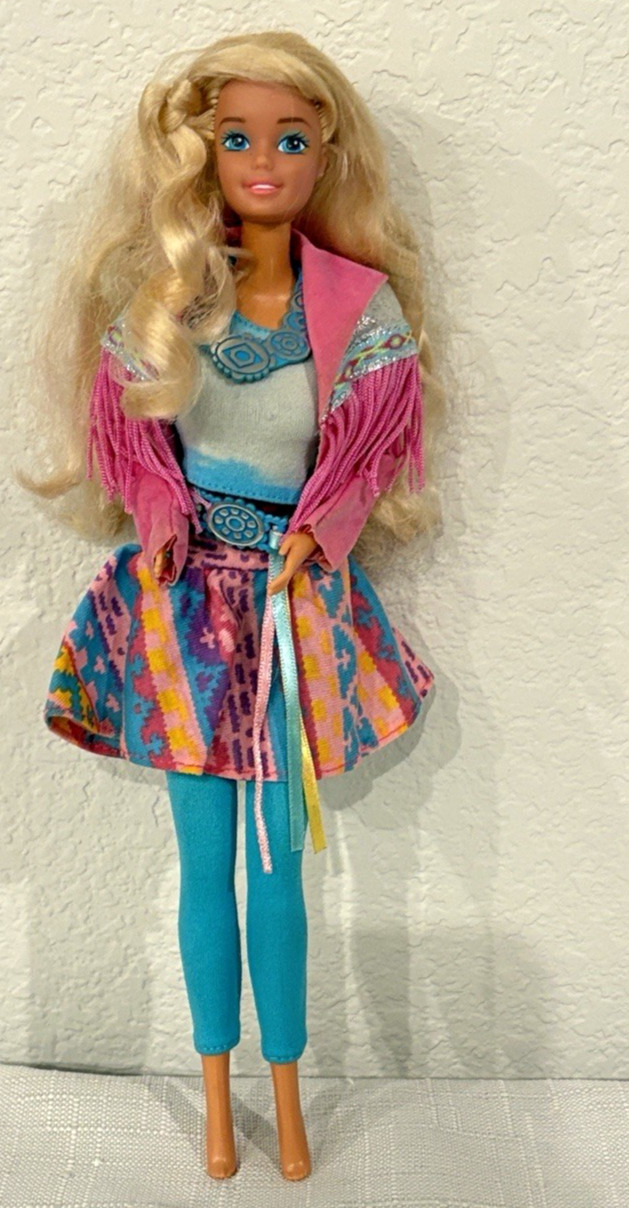 Mattel Vintage Southwestern Western Fun Barbie 1990s Blonde Wavy Hair Blue Eyes