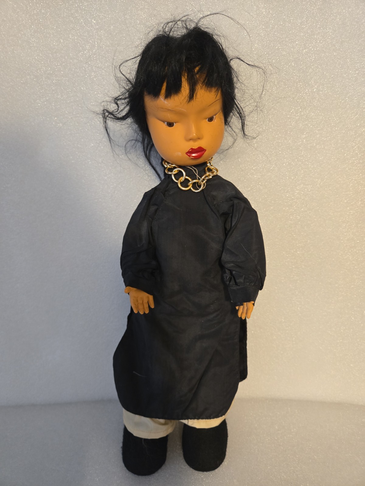 Vintage 15″ Cloth Body Plastic Face Oriental Chinese Asian Doll Urika ? Saigon