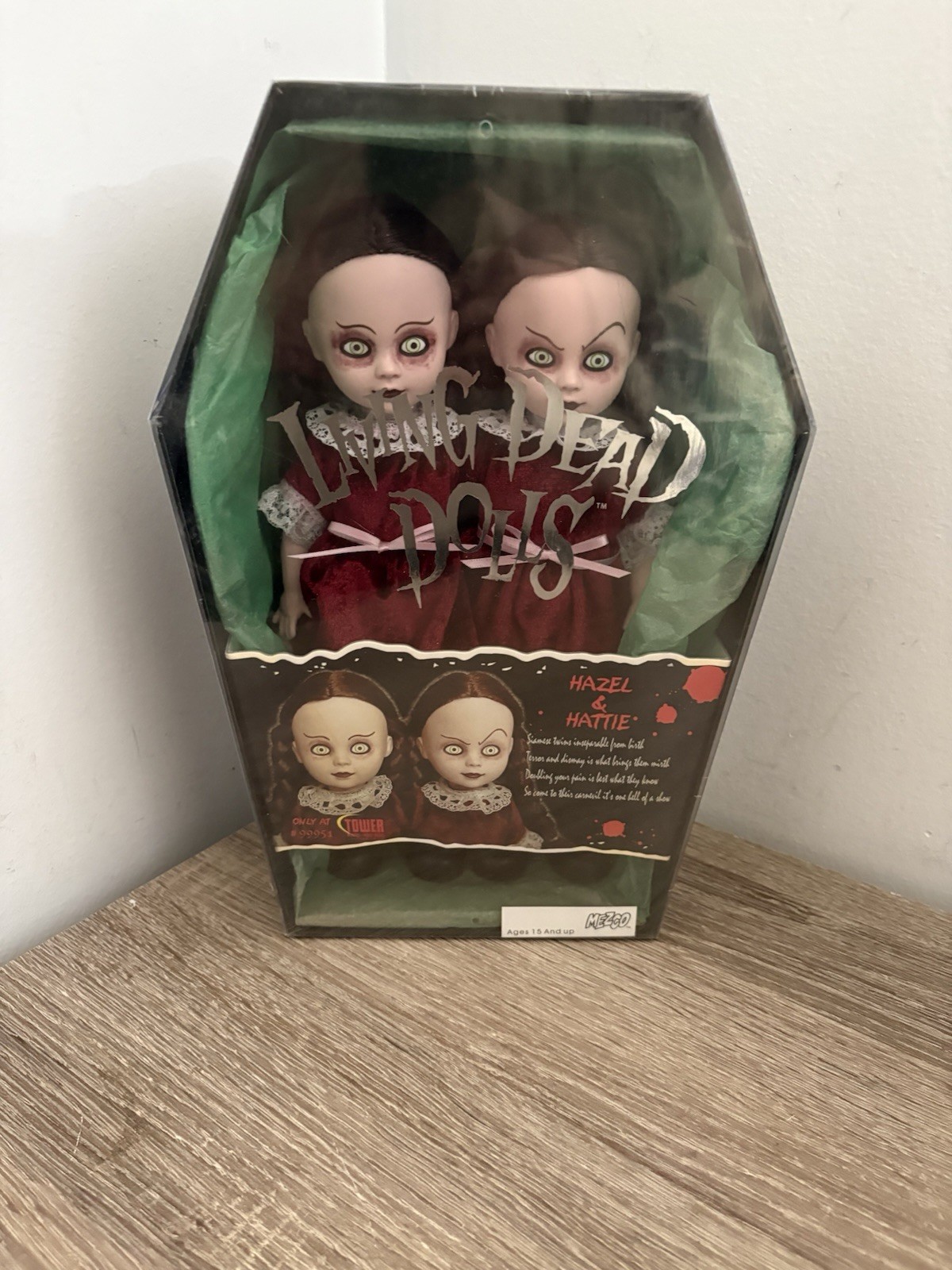 MEZCO Living Dead Dolls Hazel & Hattie #99951 Tower Records Factory Sealed 