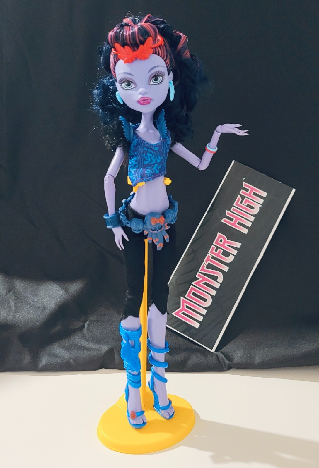 2013 Mattel MONSTER HIGH Jane Boolittle doll Gen 1 G1 with Diary Book