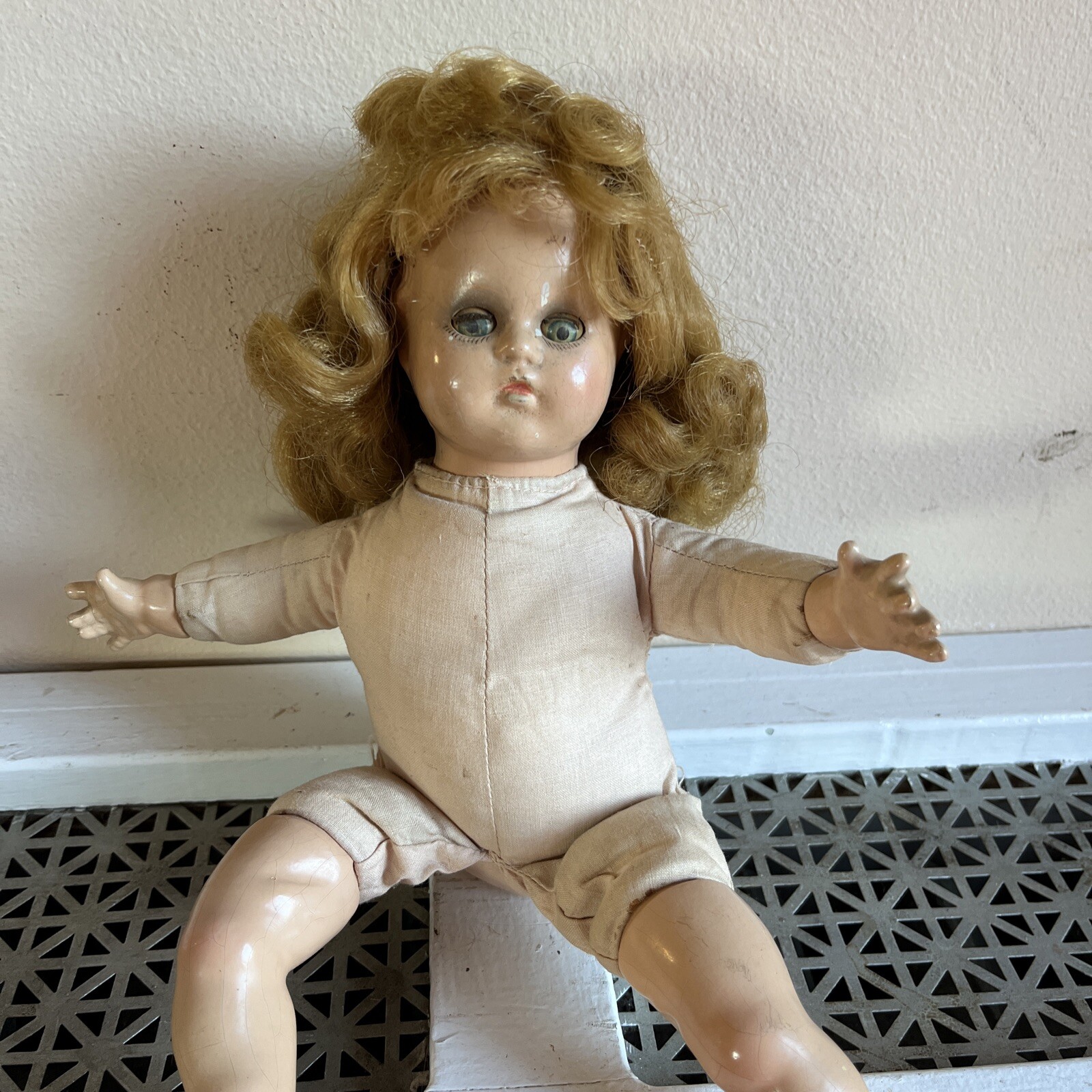 Sweet Vintage 1936 Madame Alexander Composition “Bitsy” Baby Doll! 11″/Mohair E1