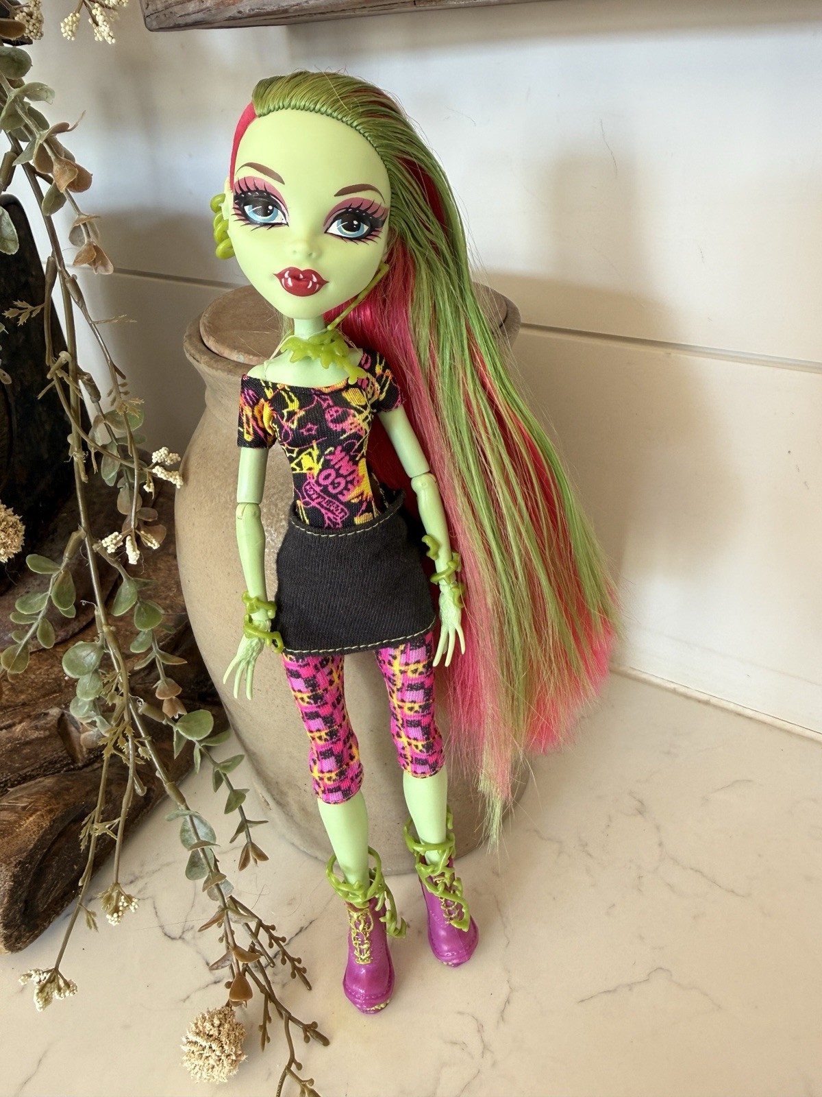 Monster High Venus McFlytrap Doll 11 inches