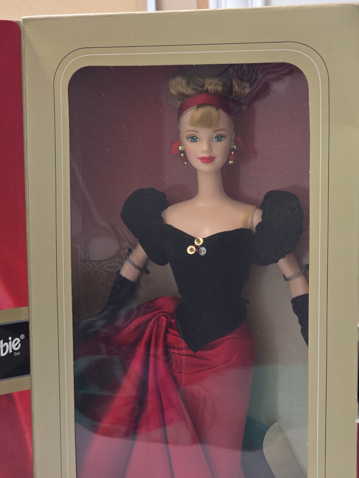 1998 Avon Exclusive Winter Splendor Barbie Special Edition Doll NIB Mattel