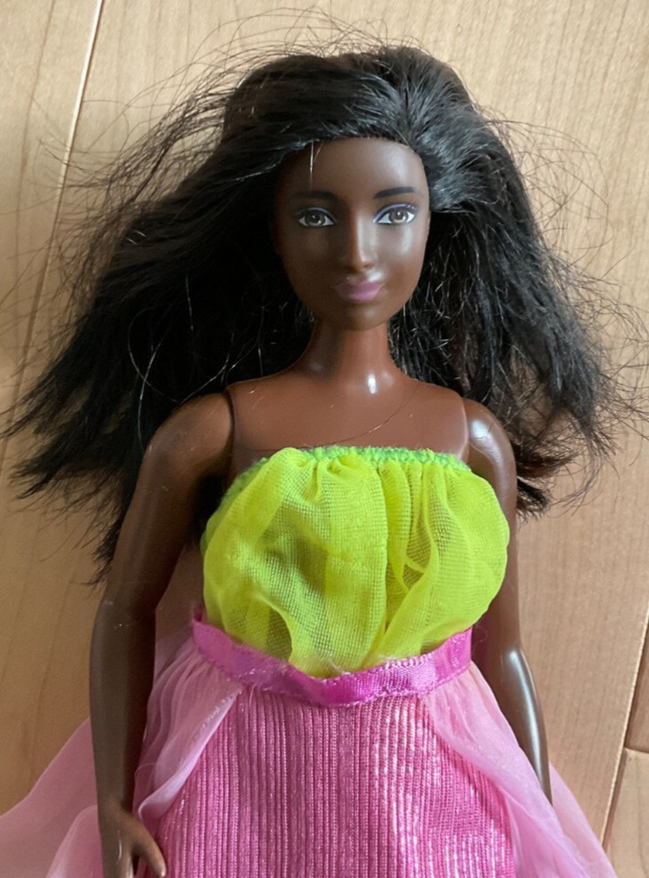 Black,Brunette streaks Barbie hybrid, curvy straight leg body, neon/pink outfit