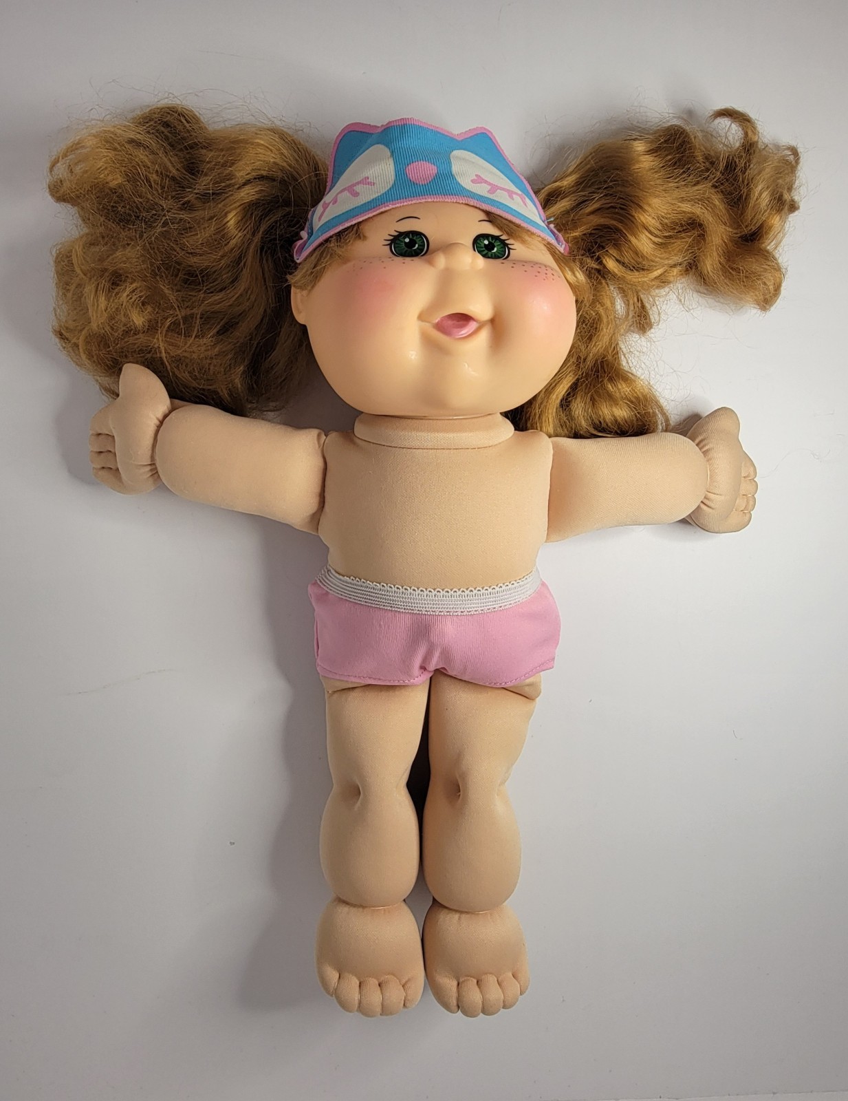 Cabbage Patch Kid 2011 OAA JAKKS PACIFIC Sleepy Time, Glow party doll, freckles