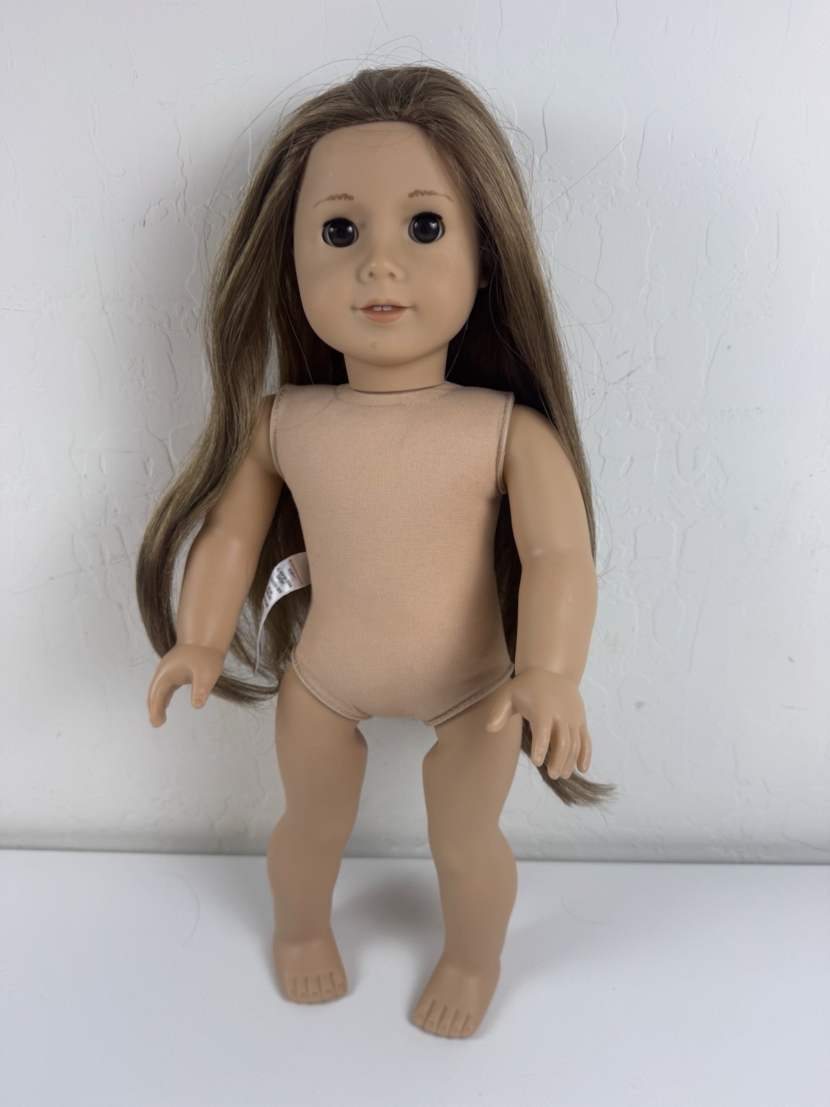2017 American Girl Doll Long Brown Hair Dark Brown Eyes Read
