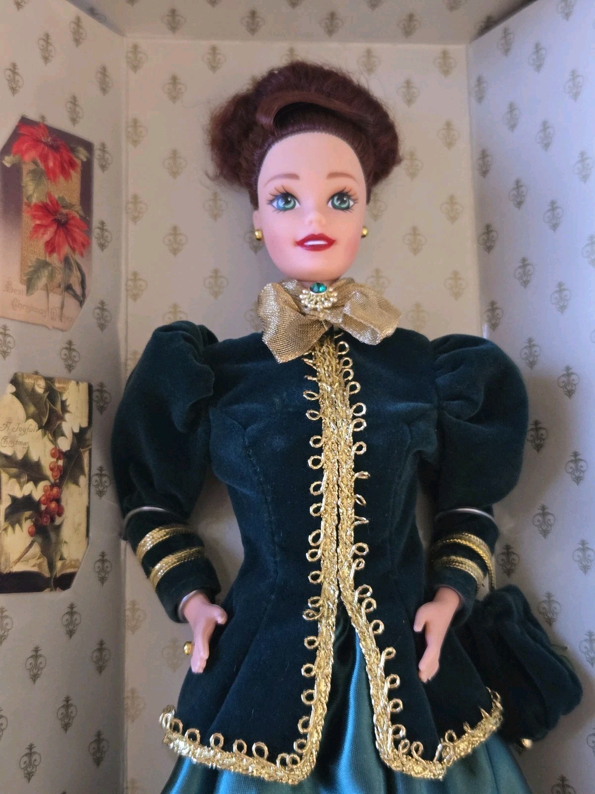 1996 Hallmark Special Edition Yuletide Romance Barbie Doll 15621 Boxed Mattel