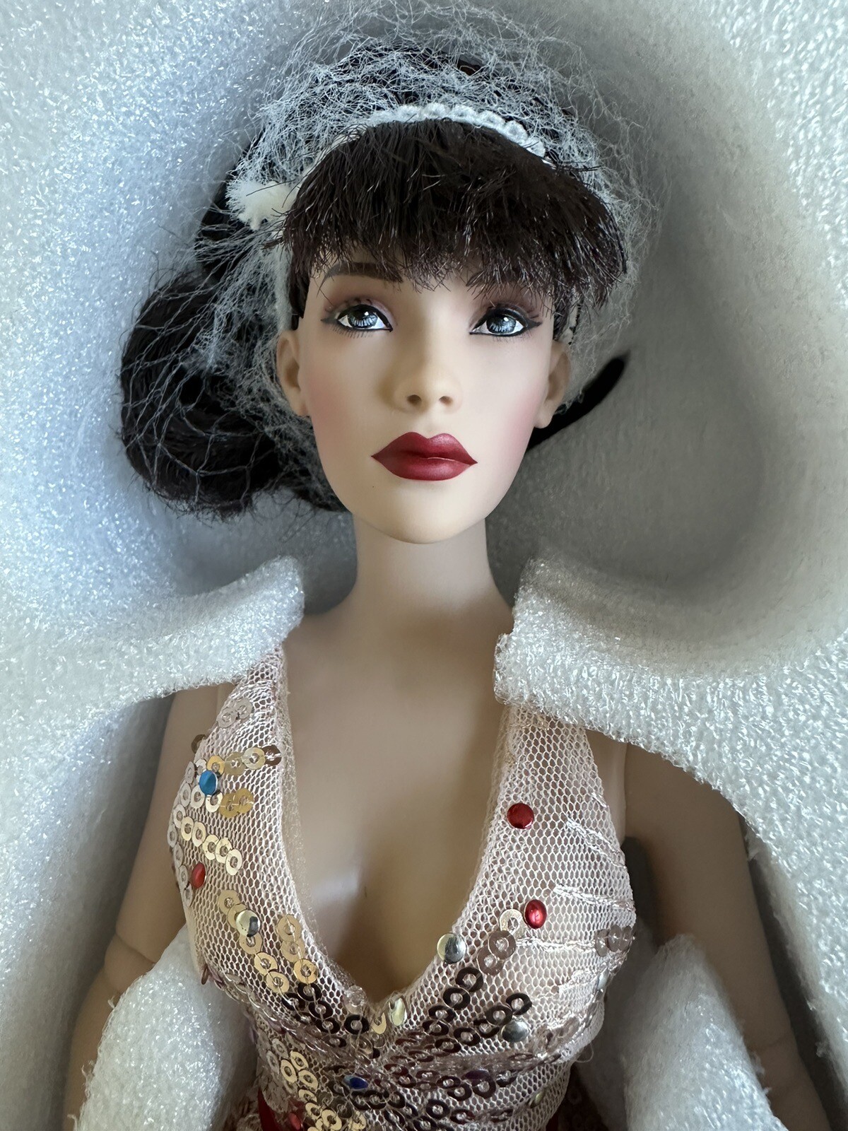 Tonner Celebrating Beautiful Views UFDC 2023 LE Lacie Churchill 16″ Fashion Doll