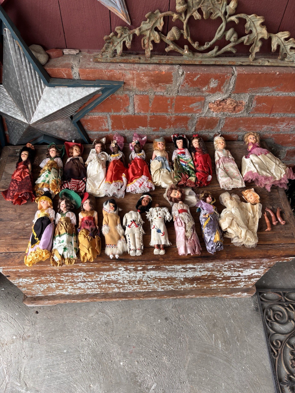 Vintage 50s Storybook Dolls, Lot of 18 Dolls! Jointed See Description