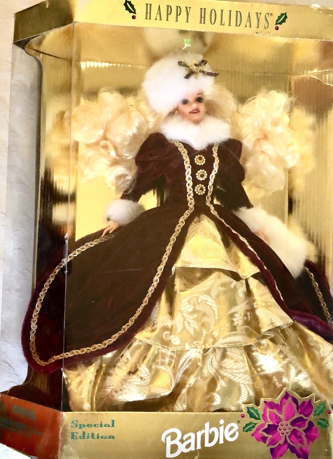 Happy Holidays Barbie 1996 NIB Special Edition Blonde Light Skin Velvet Coat