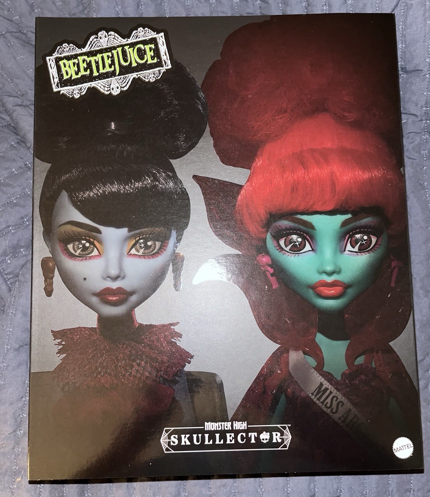 NRFBMonster High Skullector Beetlejuice Waiting Room 2 Dolls Fashion Mattel