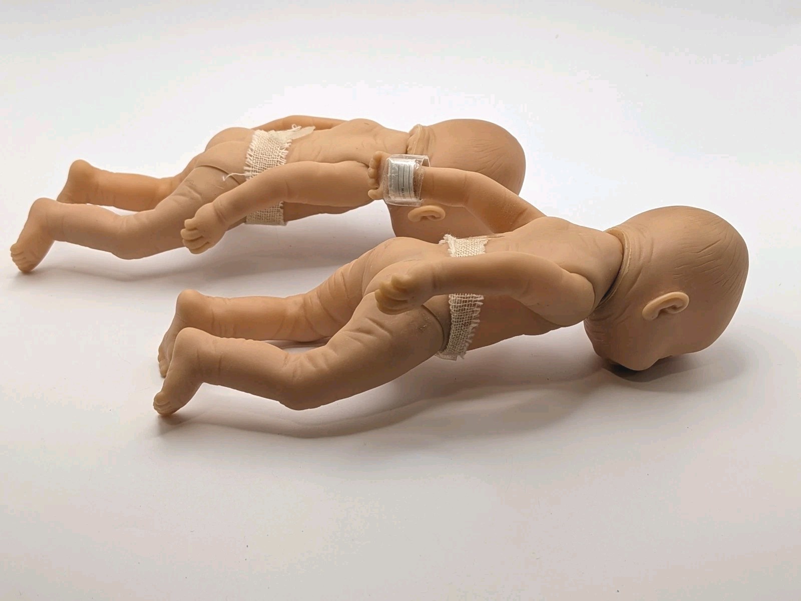Vtg Realistic Anatomically Correct Twin Newborn Baby Dolls Boy & Girl 7″