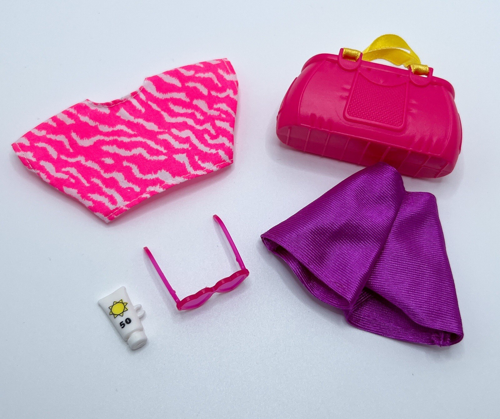 Beach Day Top Shorts Pants Bag Purse Sunglasses Fits Older TNT Barbie Doll