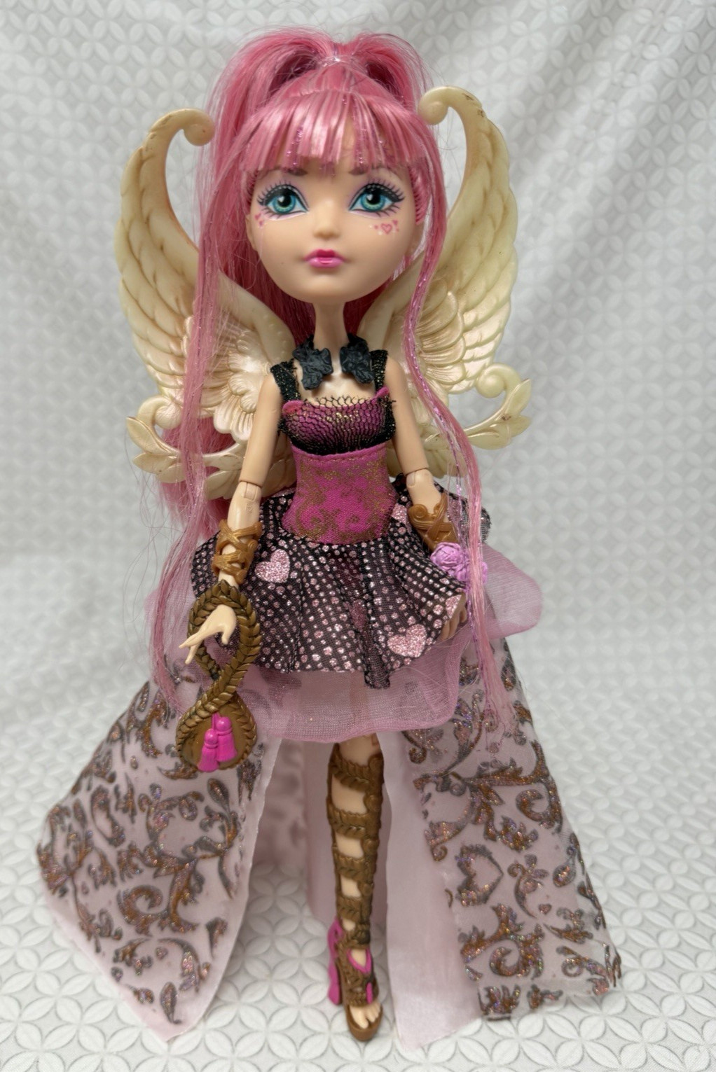 Ever After High Thronecoming C.A. Cupid Doll Dress Wings Shoes Mask Purse
