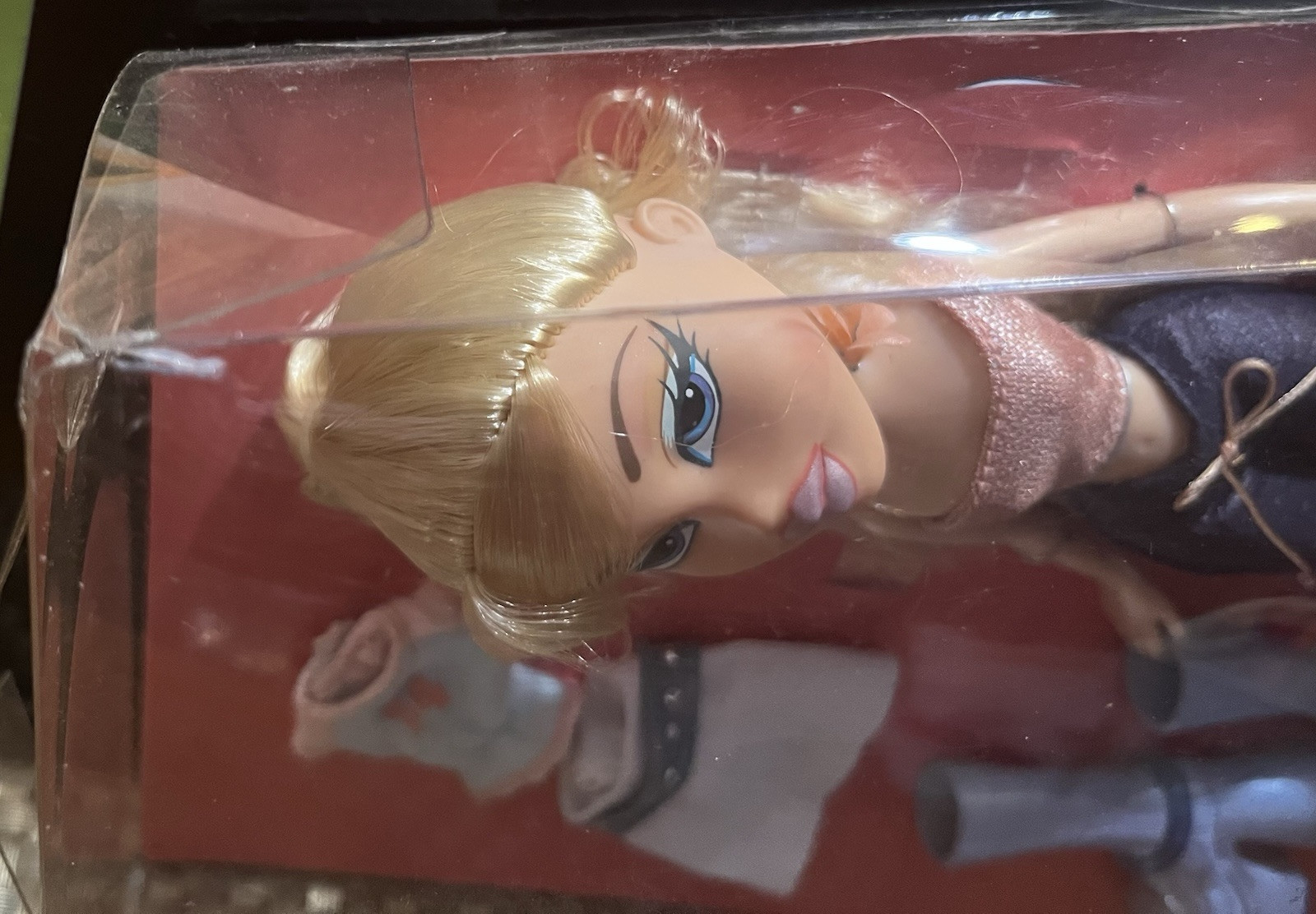 Bratz 2002, Second edition, Flaunt It! Cloe ,( side hair part) Rare, NIB