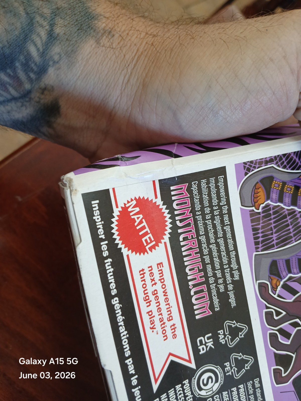 CLAWDEEN WOLF BOO-RIGINAL CREEPRODUCTION MONSTER HIGH DOLL NEW IN DAMAGED ? BOX
