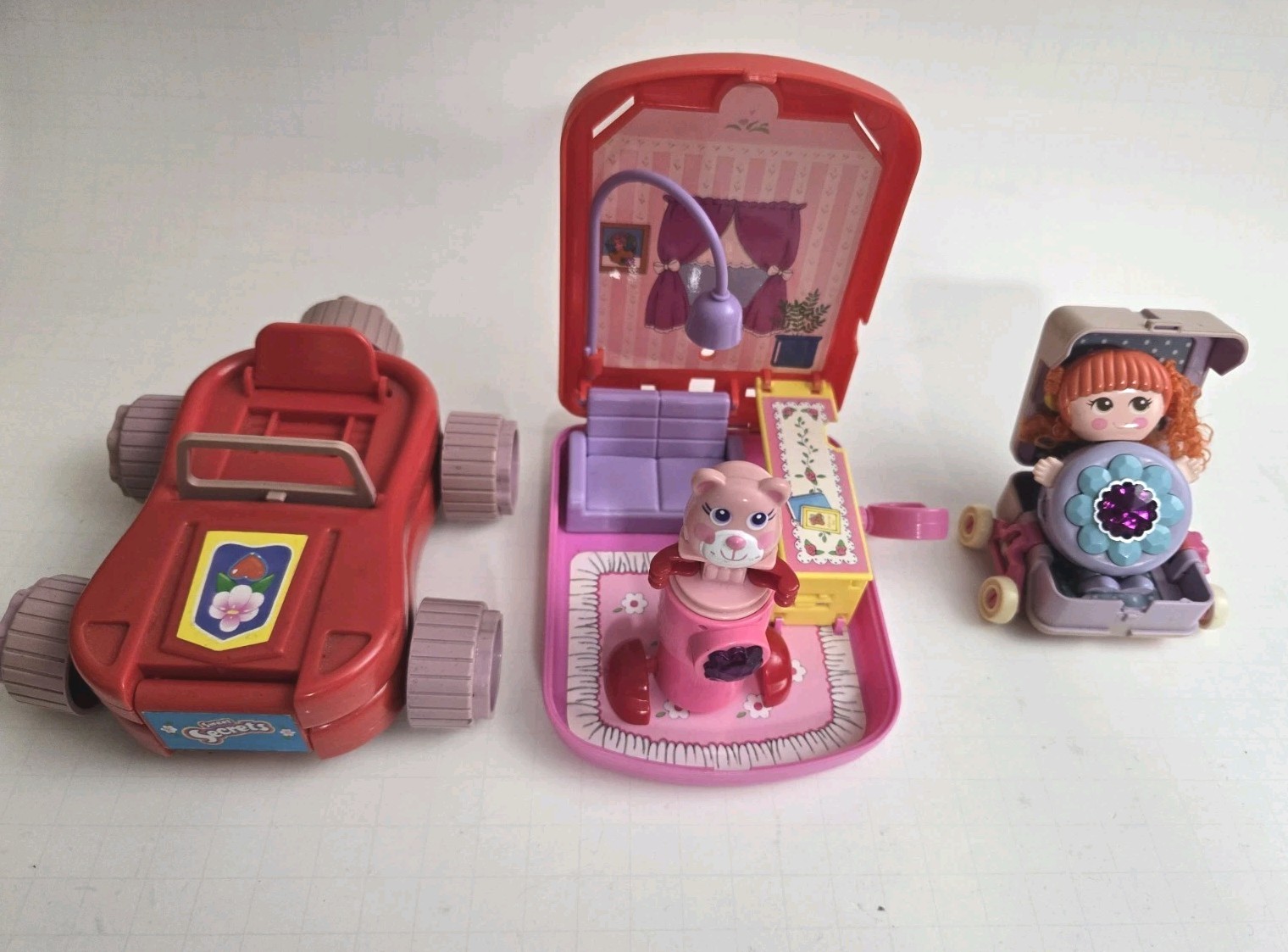 Vintage Sweet Secrets Brush/Car Notepad/House, Baby Stroller, & Doll Galoob Toys