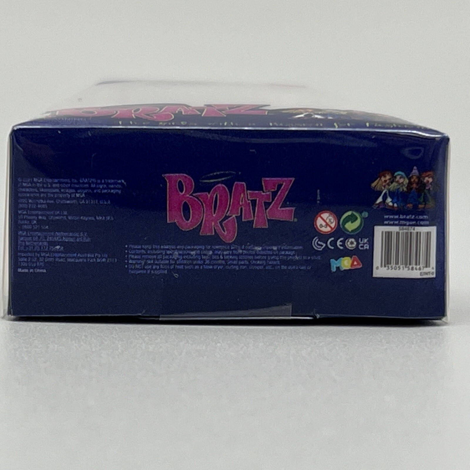 Mini Bratz Flashback Minis Flaunt It JADE OPENED Doll and Half Shell Stand Read