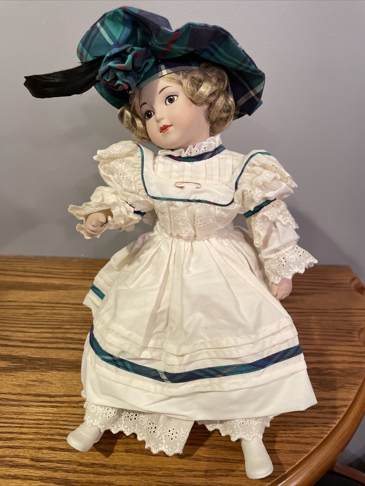 The First Lesson Hamilton Collection Porcelain Doll Maud Humphrey Bogart SB3