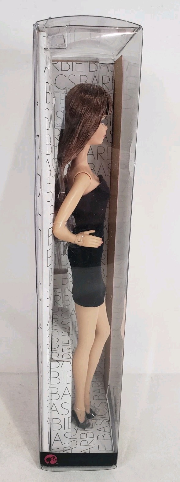 BARBIE BASICS DOLL MODEL MUSE NO 03 COLLECTION 001 BLACK DRESS 2009 MATTEL R9921