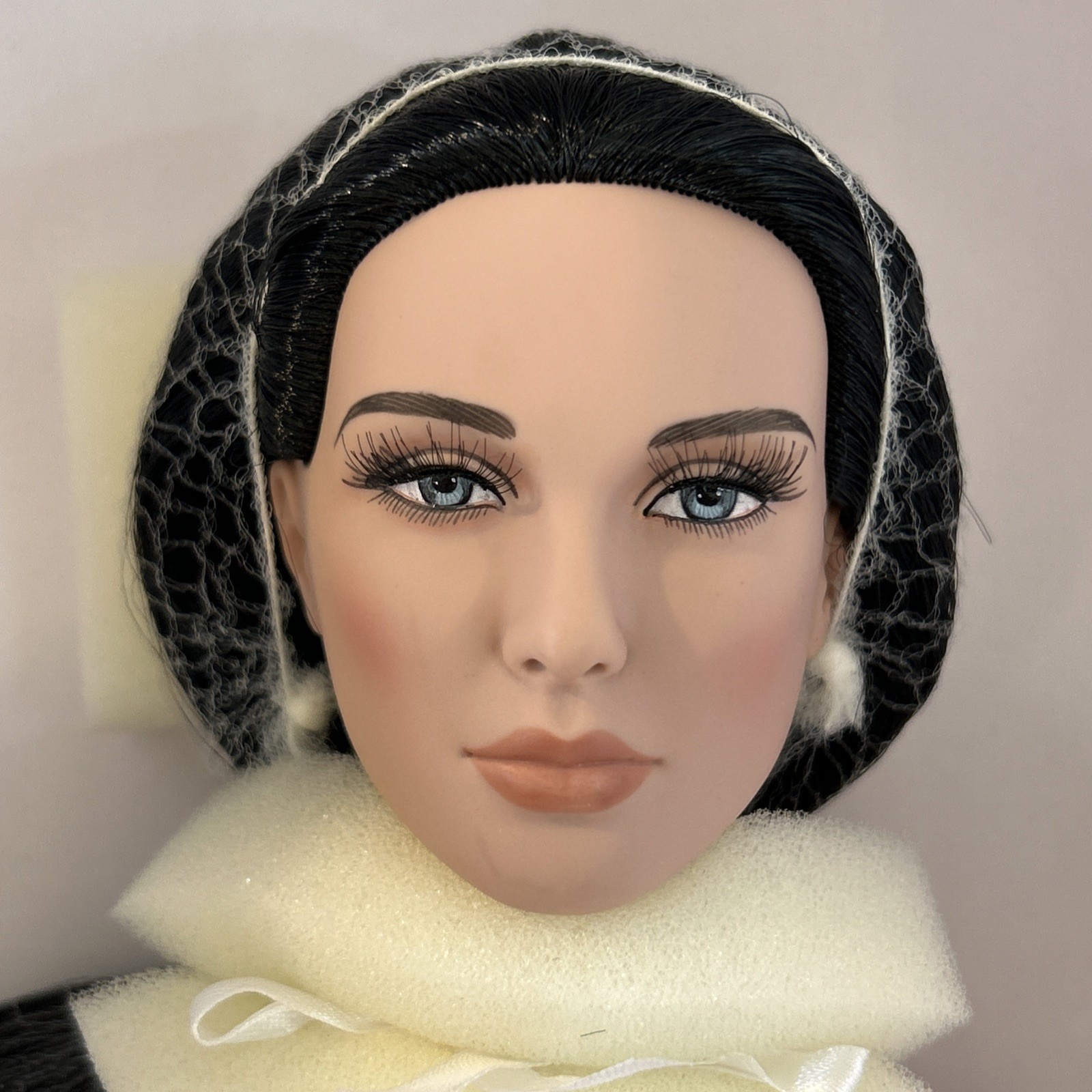 TONNER 22″ BASIC MARY AMERICAN MODEL NRFB DOLL EXACT DOLL BUYER RECEIVES SHOWN