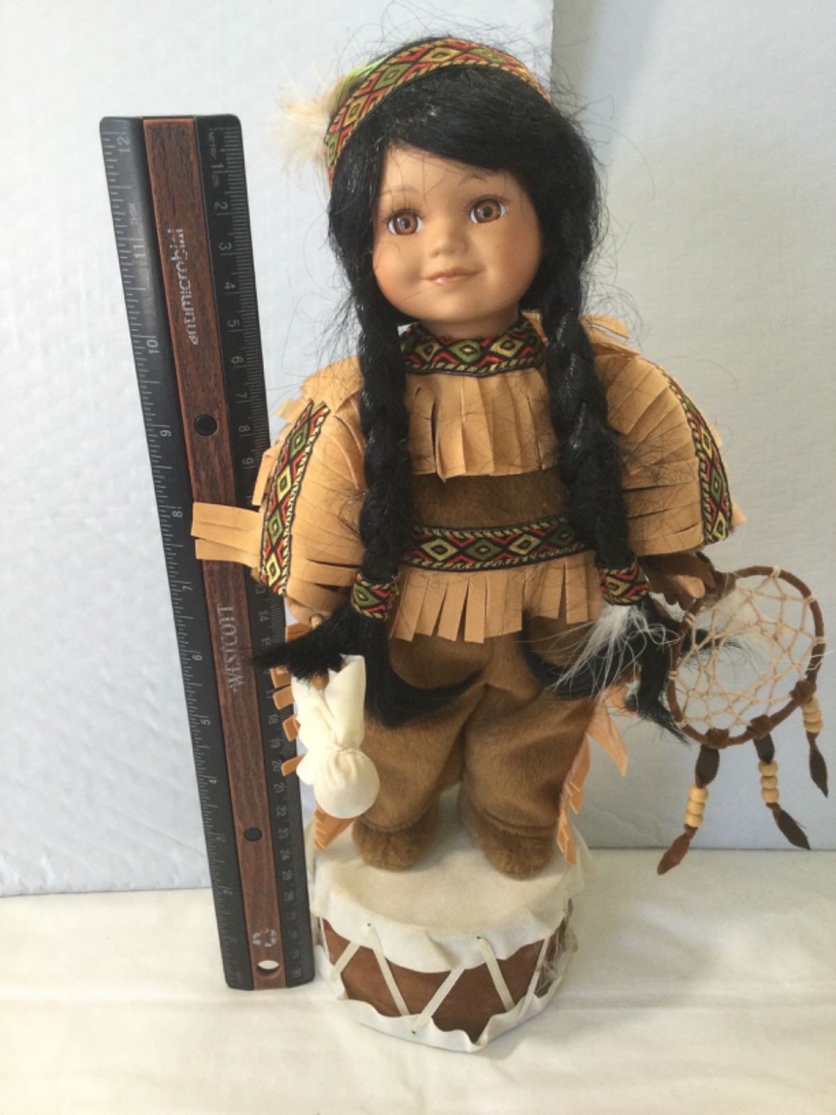 2001 Emerald Doll Collection – Native American 15 ” Indian Porcelain Doll…