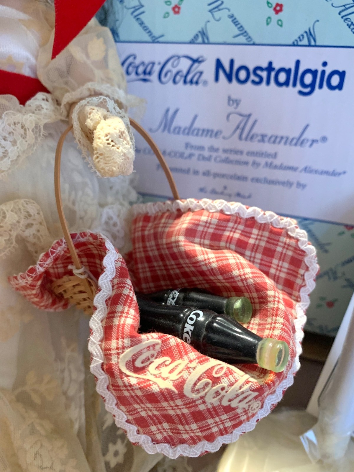 Madame Alexander Coca-Cola Nostalgia Doll Danbury Mint w/ COA Box Stand 2000