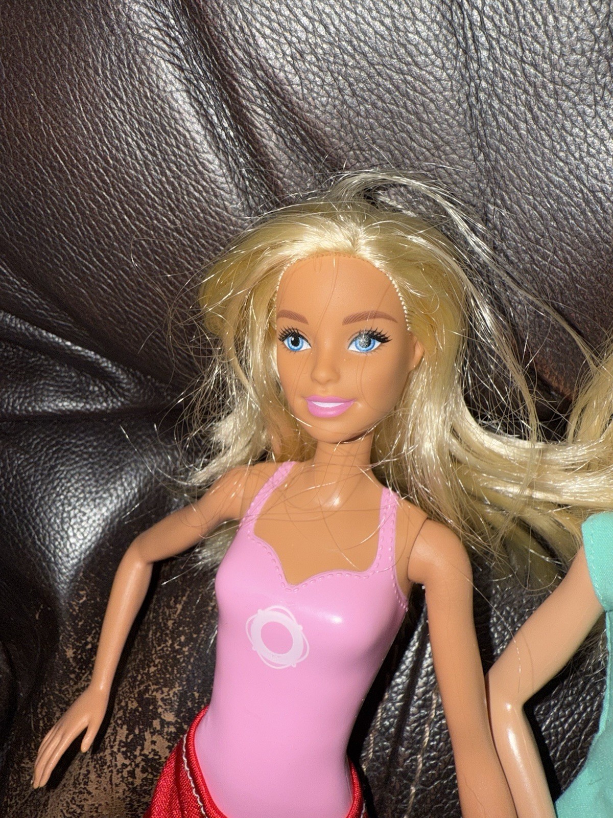 Barbie Lot of 4 Fashion Girl Dolls Blonde Brown Hair Blue Eyes w/Outfits