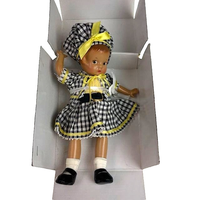 Effanbee Patsyette Musical Doll How Much Is That Doggie 8″ 2001 Box Certificate