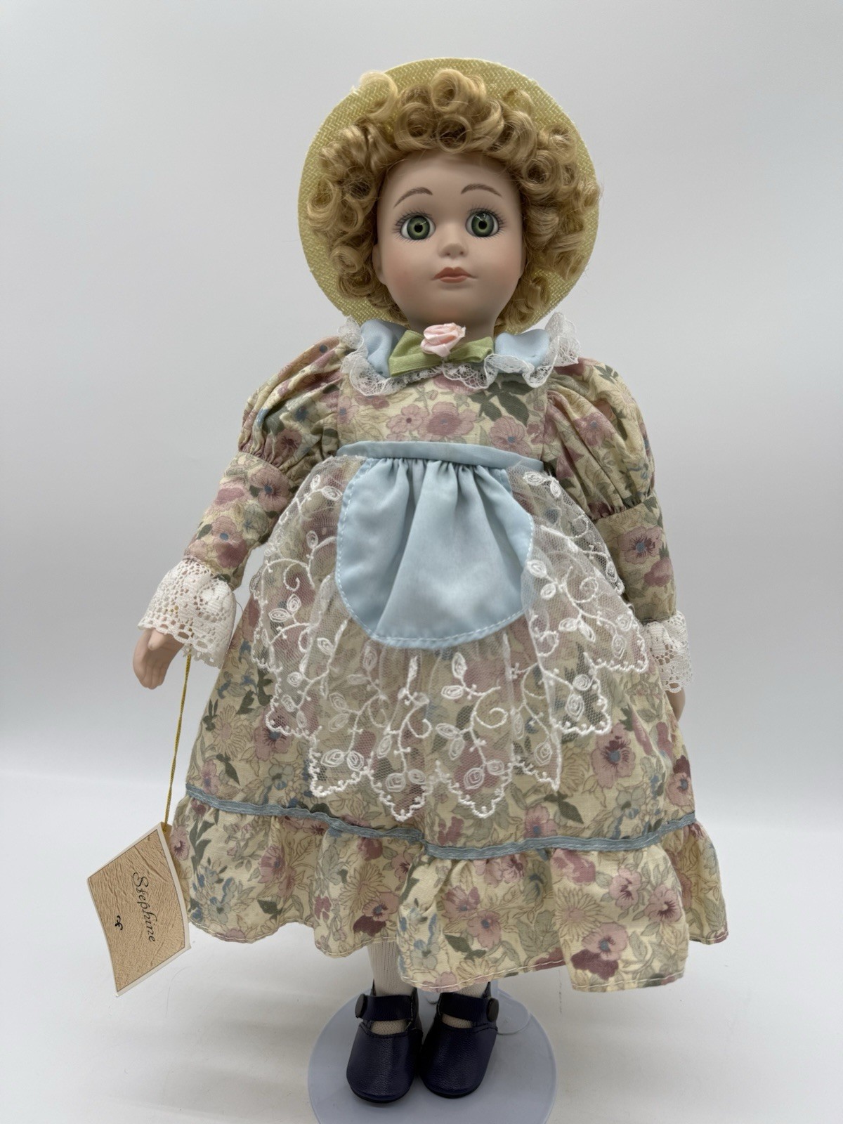 Victorian Treasures 1992 “Stephine” 17” inch Porcelian Doll
